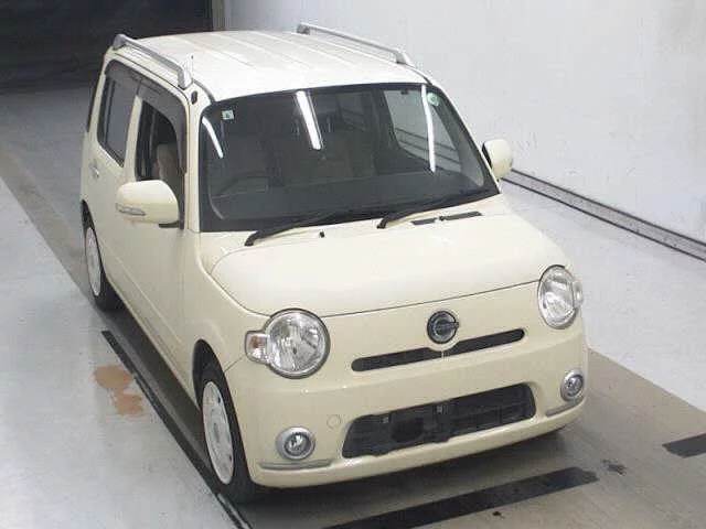 Daihatsu Mira VII
