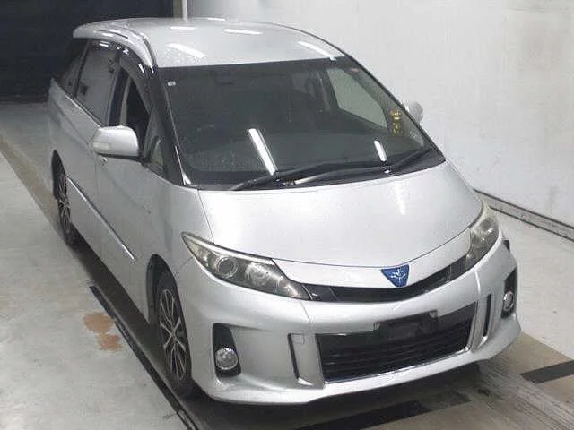 Toyota Estima Hybrid Лот № 2013