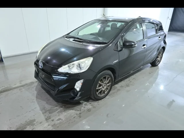 Toyota Hiace Van Лот № 20235 2011