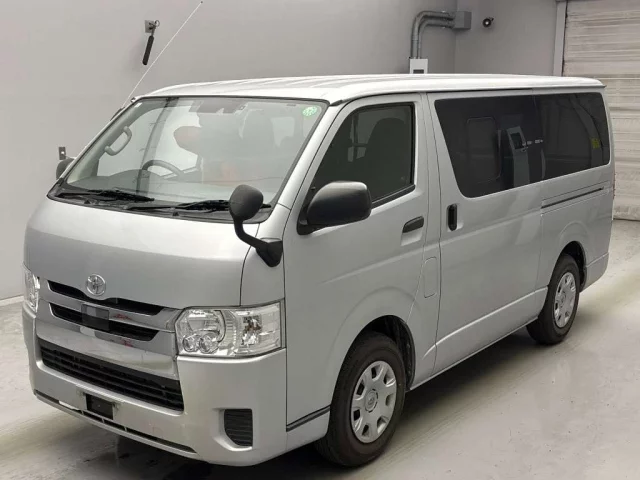 Toyota HiAce H300