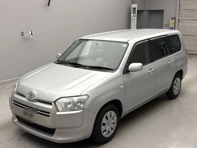 Toyota Hiace Van Лот № 62042 2012