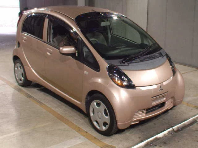 Mitsubishi I Лот № 2008