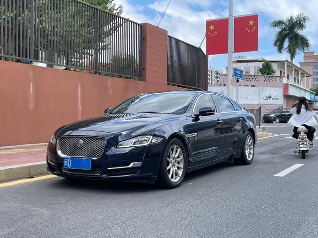 Jaguar XJ IV (X351) Рестайлинг