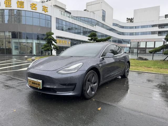 Tesla Model 3 I