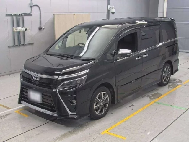 Toyota Voxy III (R80) Рестайлинг