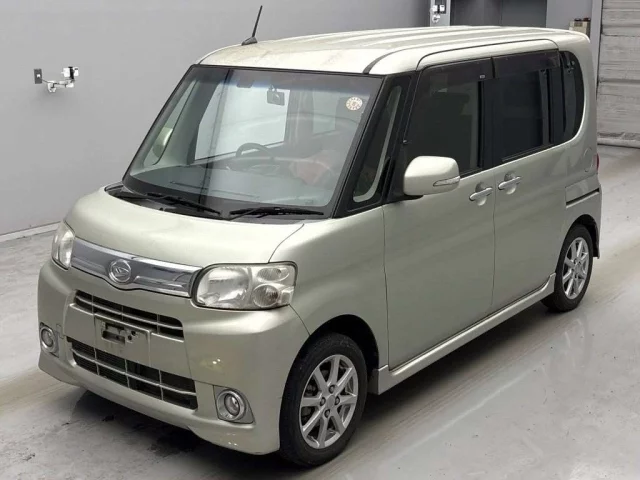 Daihatsu Mira VII