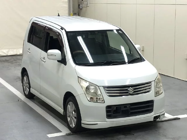 Suzuki Spacia III