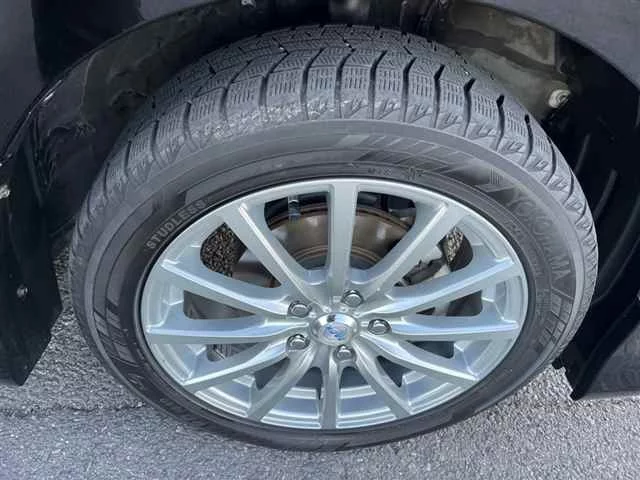 Toyota Voxy Лот № 15121 2016