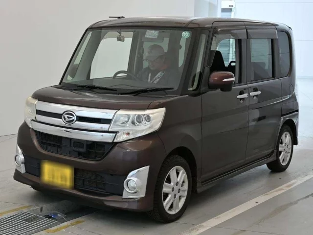 Daihatsu Tanto Лот № 2013