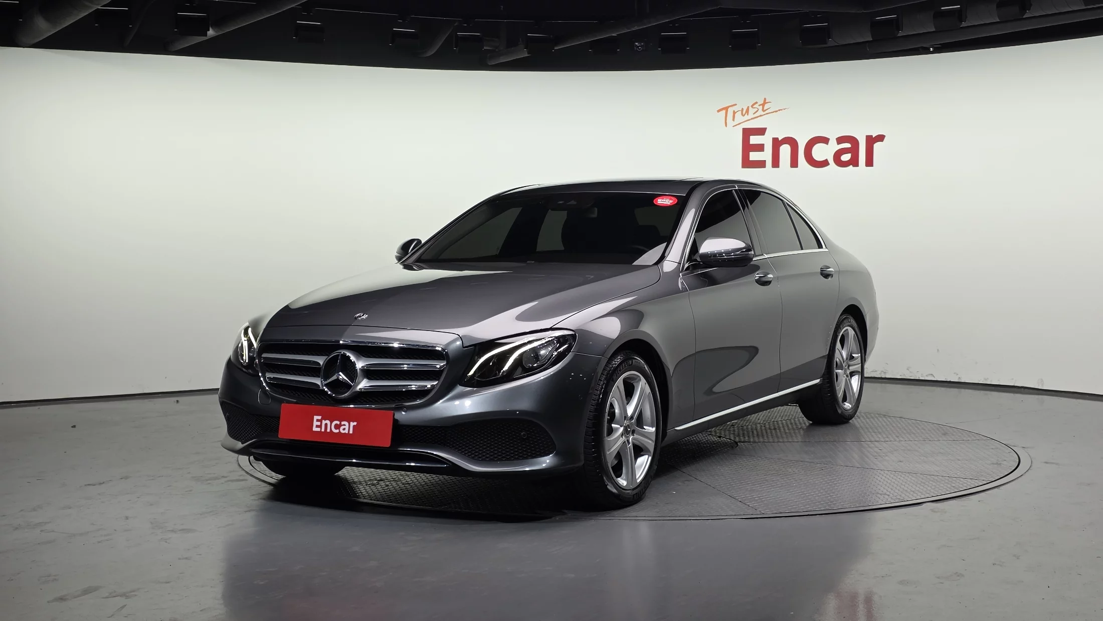 Mercedes-Benz E-Класс 2017