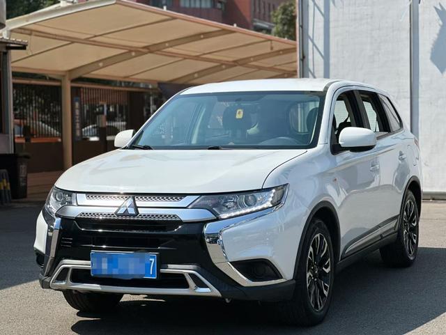 Mitsubishi Outlander III Рестайлинг 3