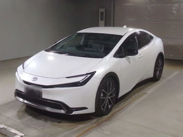 Toyota Prius V (XW60)