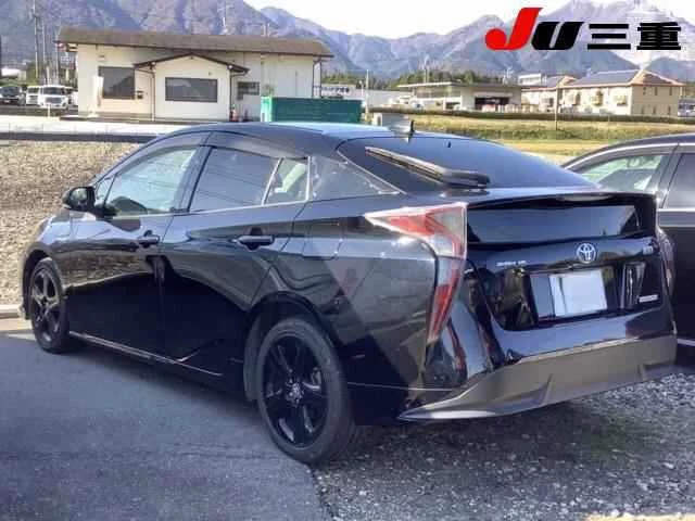 Toyota Prius Лот № 2017
