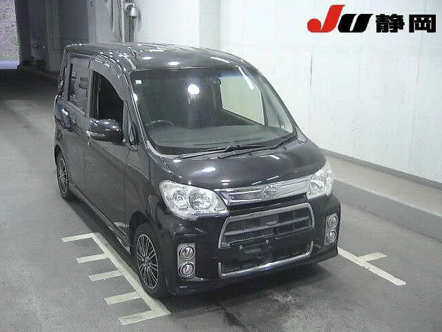 Daihatsu Tanto Exe Лот № 546 2013