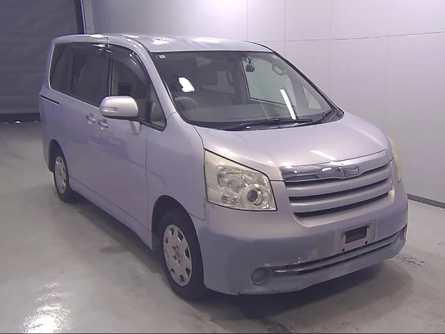 Toyota Noah II (R70)