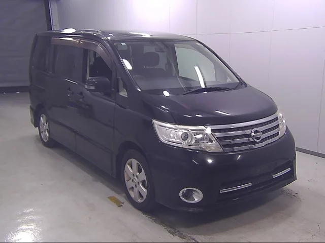 Nissan Serena Лот № 19093 2010
