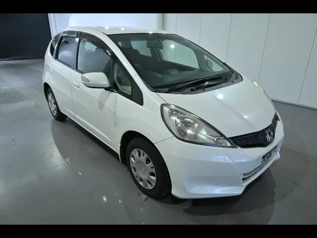 Honda Fit Лот № 29051 2011