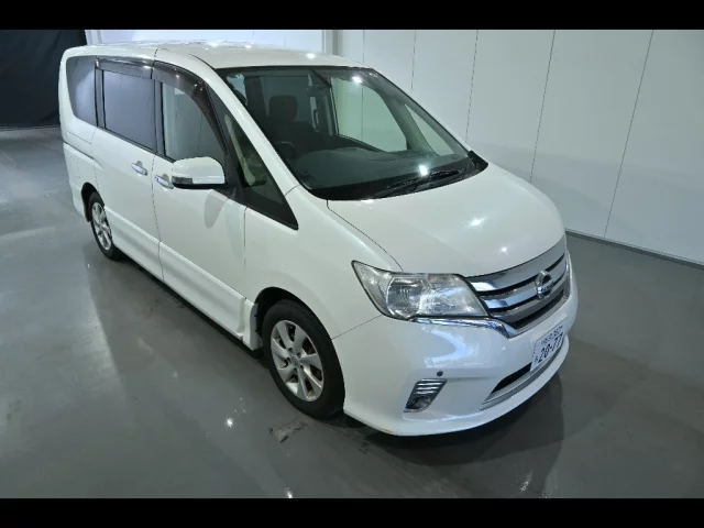 Nissan Serena Лот № 29038 2012