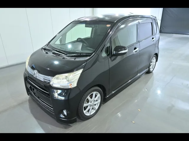 Daihatsu Move V