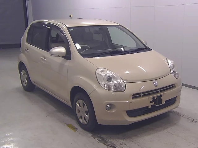 Toyota Passo I (C10)