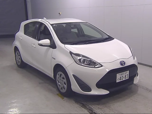 Toyota Aqua Лот № 10403 2017