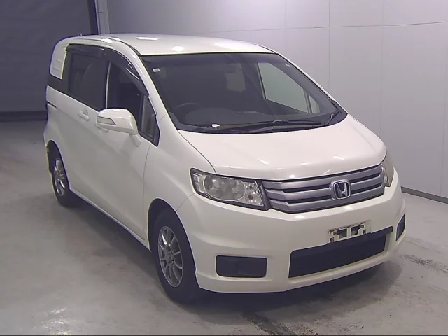 Honda Freed Лот № 10400 2012