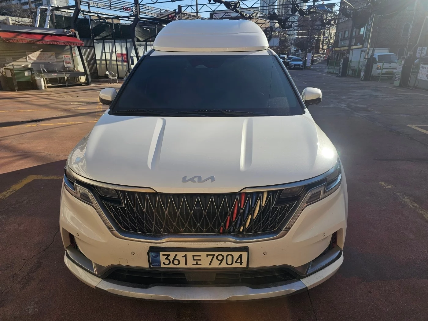 Kia Carnival 9-Seater Hi-Limousine Signature