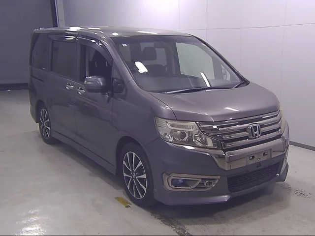 Honda Step Wagon Лот № 10349 2013