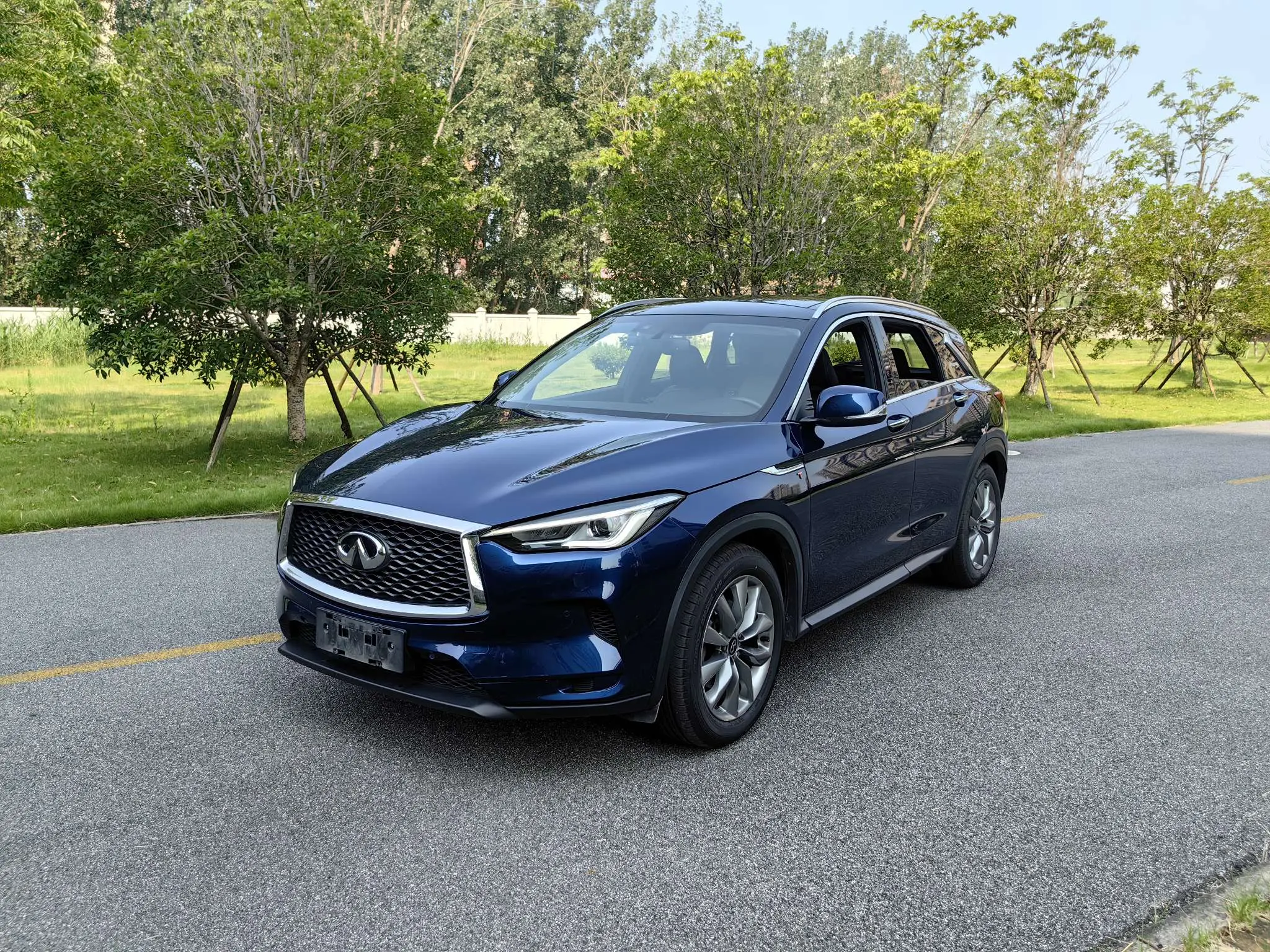 Infiniti Q