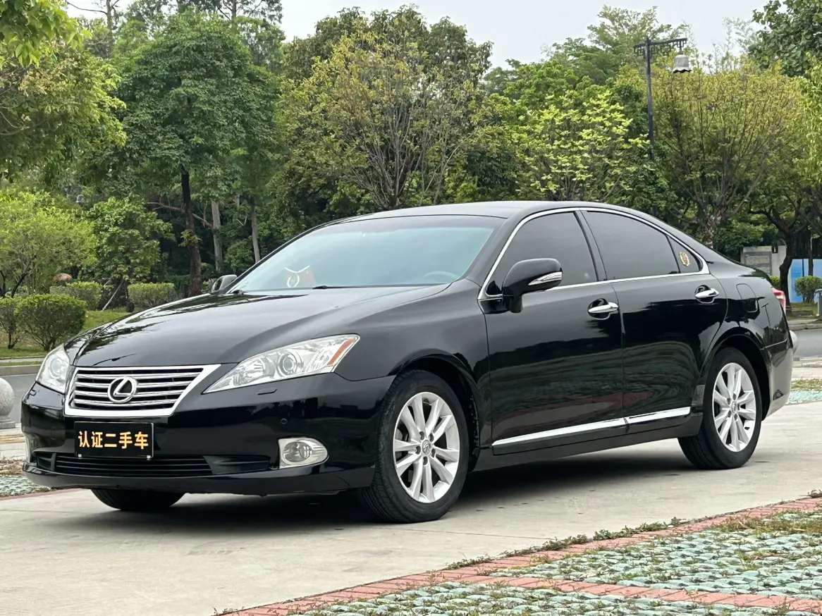 Lexus ES V Рестайлинг