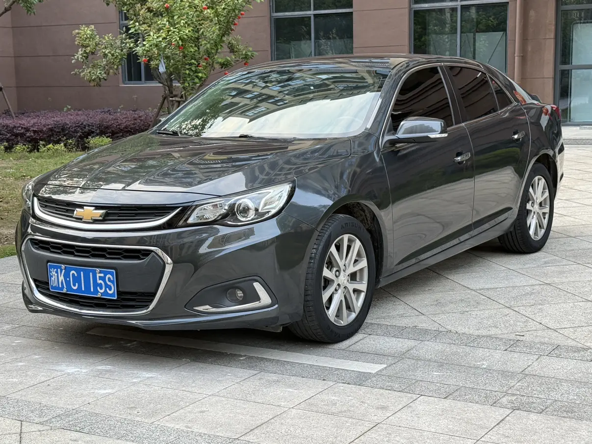 Chevrolet Malibu IX