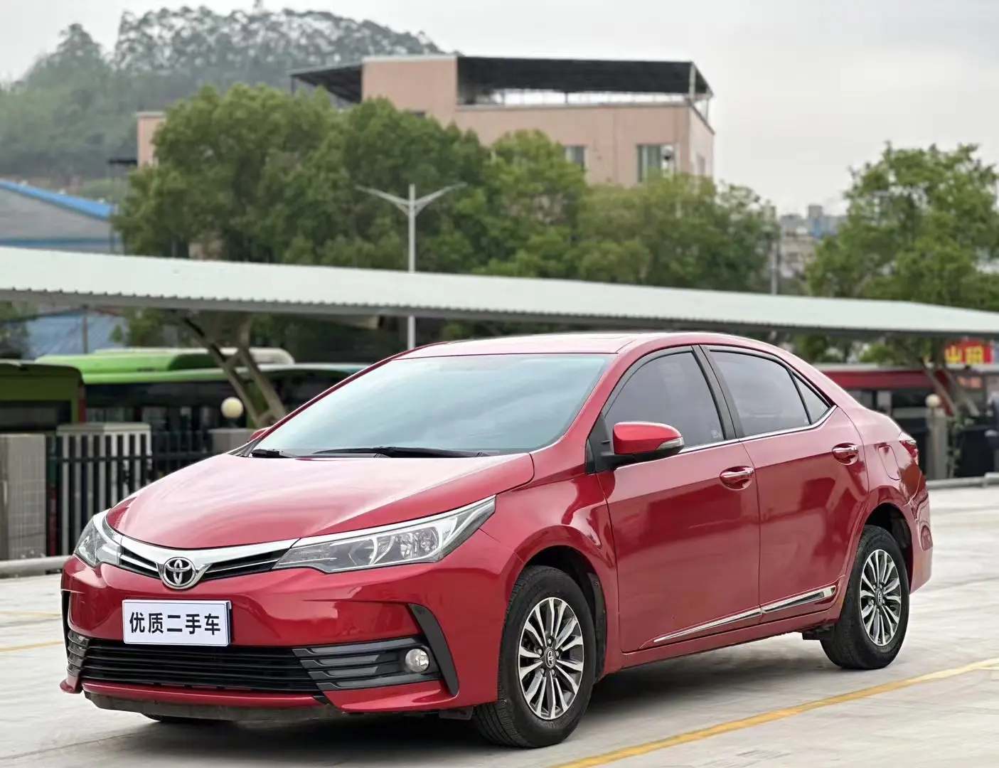 Toyota Corolla XI (E160, E170, E180) Рестайлинг 1