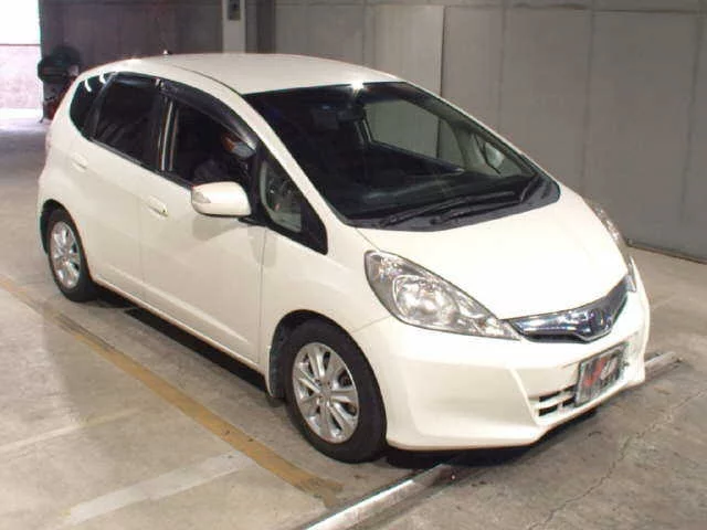 Honda Fit Лот № 2011
