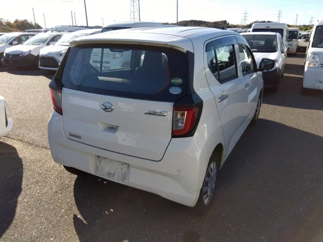 Daihatsu Mira VII