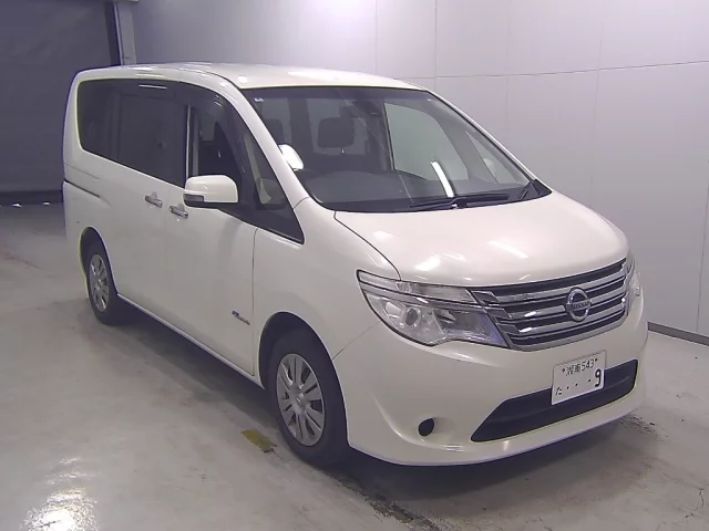Nissan Serena Лот № 10232 2014