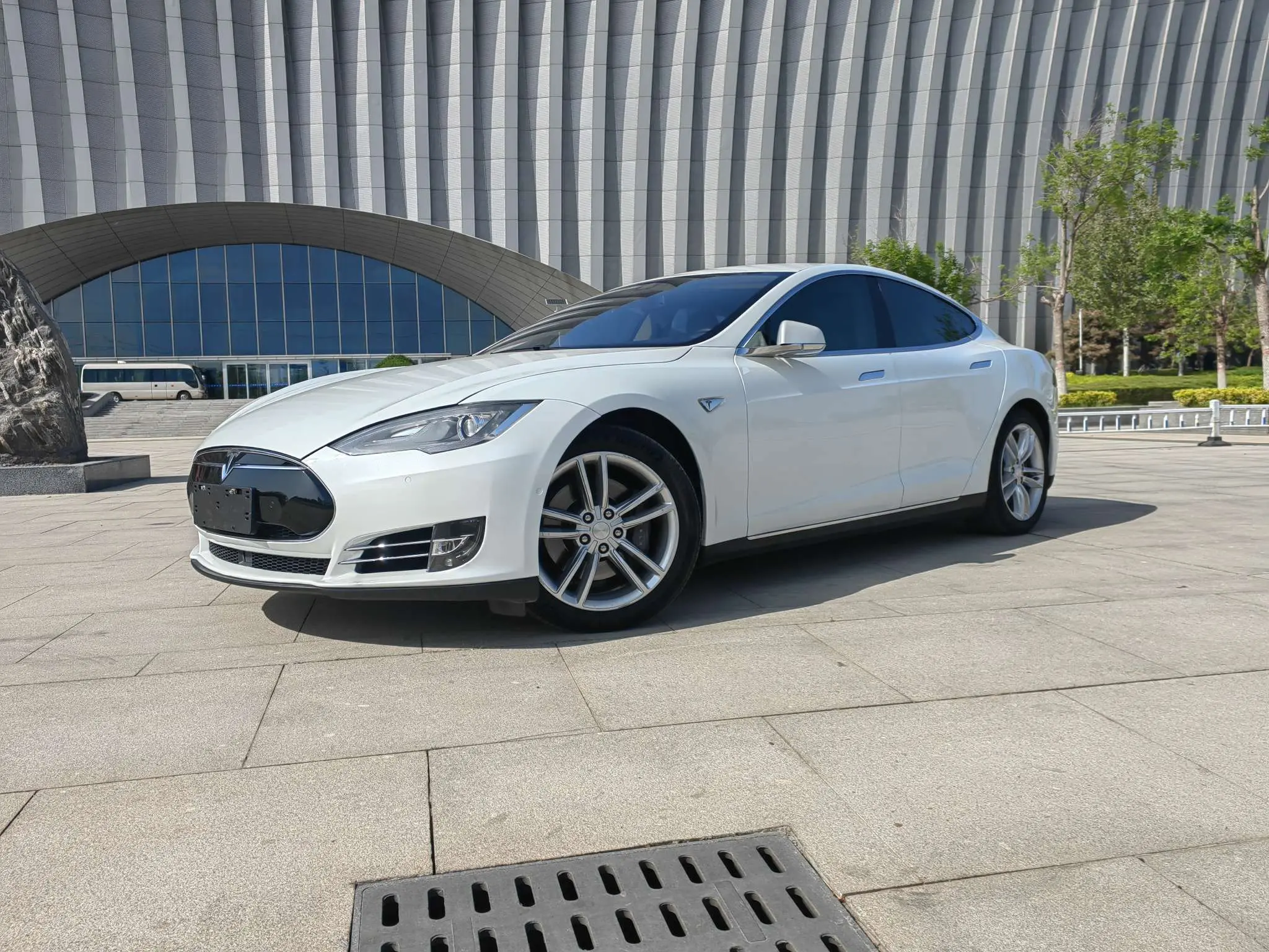 Tesla Model S I