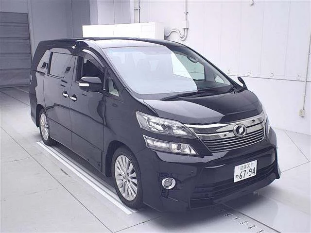 Toyota Vellfire Лот № 2013