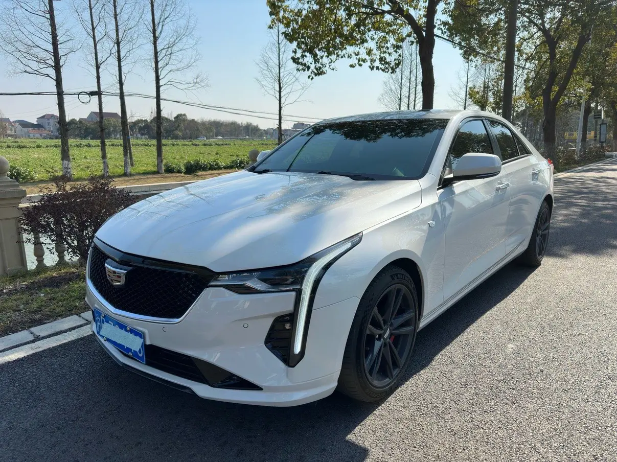 Cadillac CT4 I