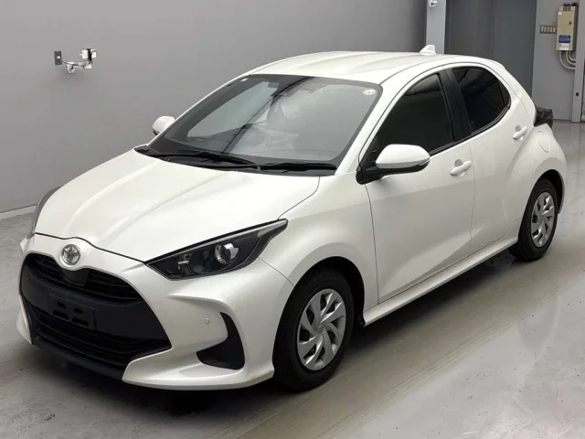 Toyota Yaris Лот № 429 2022