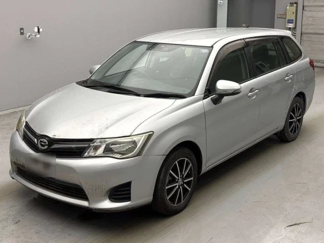 Toyota Corolla Fielder Лот № 414 2013