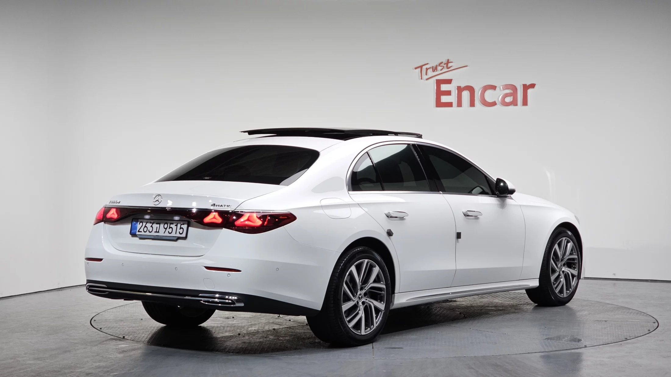 Mercedes-Benz E-Класс VI (W214, S214)