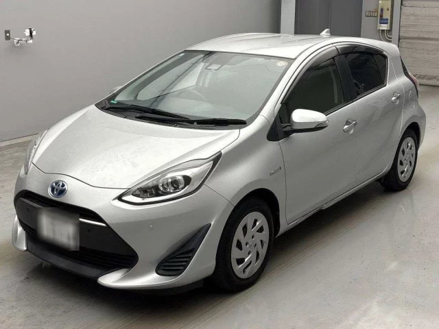 Toyota Aqua Лот № 12622 2018