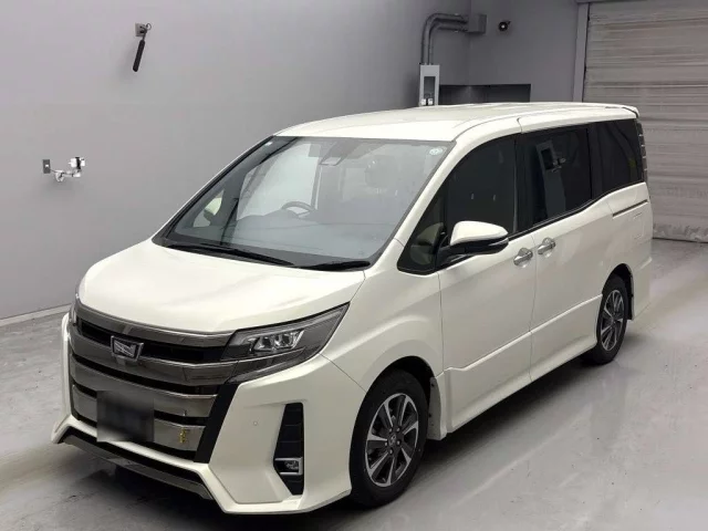 Toyota Noah III (R80) Рестайлинг