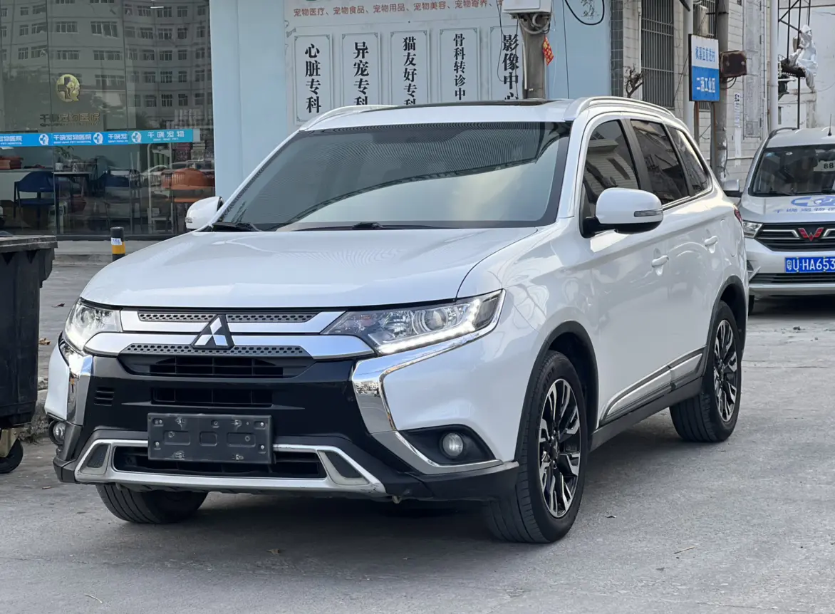 Mitsubishi Outlander III Рестайлинг 2