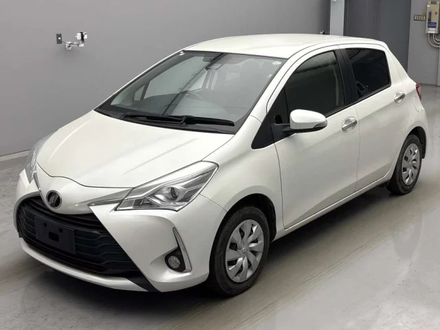 Toyota Vitz Лот № 12558 2020