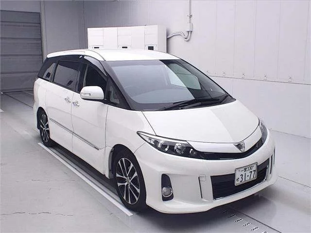 Toyota Estima Лот № 80712 2015