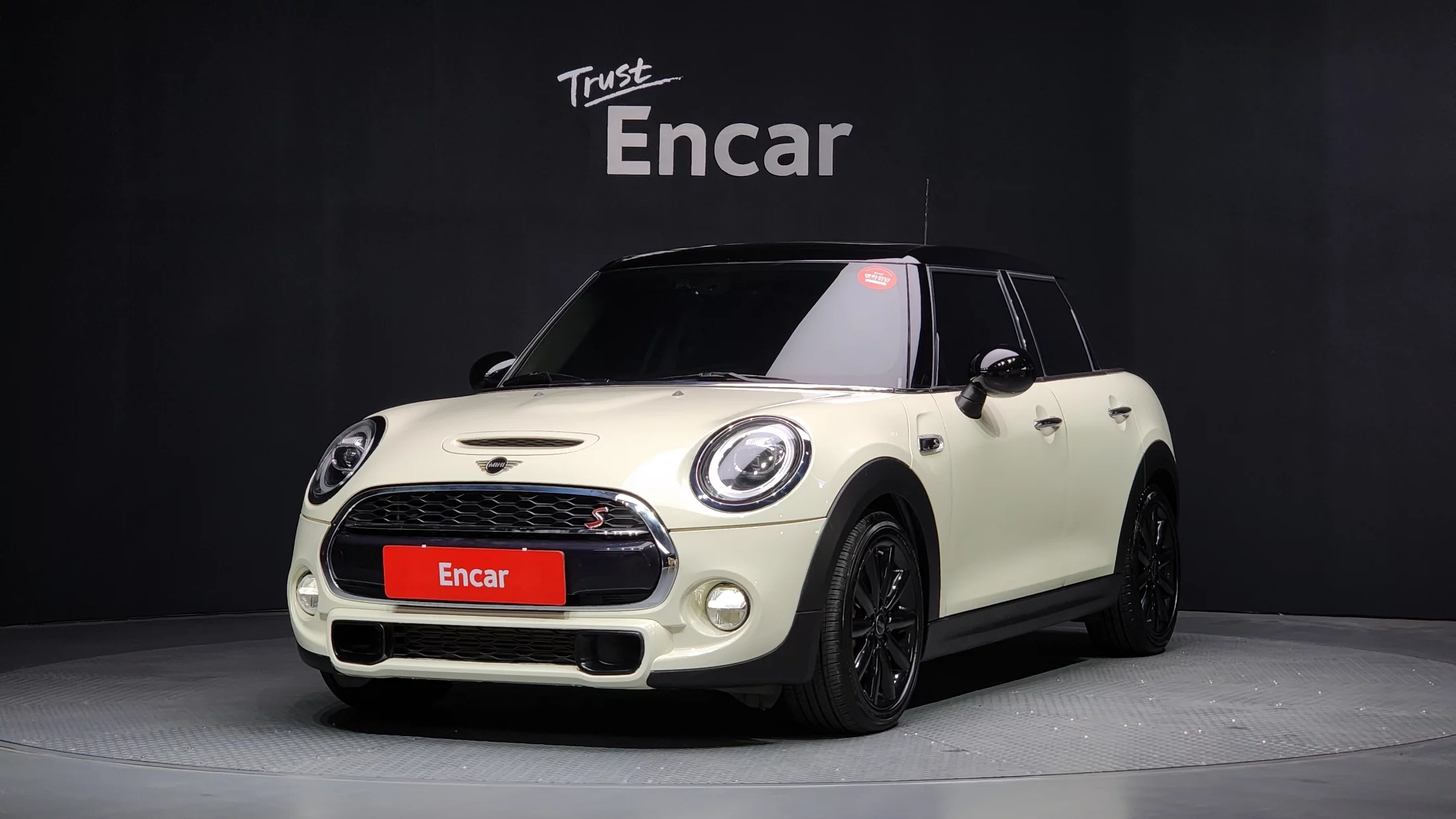 Mini Hatch III (F55/F56)