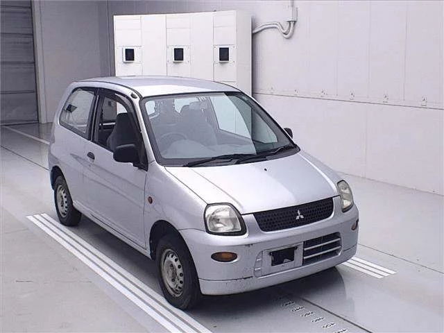 Mitsubishi i