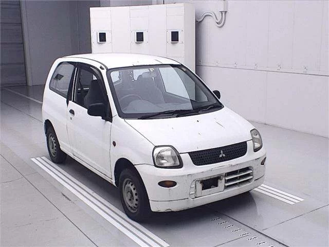Mitsubishi i