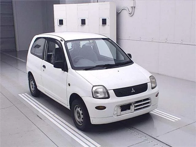 Mitsubishi i